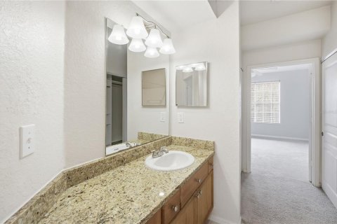 Condominio en alquiler en Tampa, Florida, 3 dormitorios, 117.89 m2 № 2104740 - foto 6
