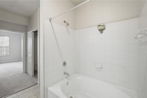 Condominio en alquiler en Tampa, Florida, 3 dormitorios, 117.89 m2 № 2104740 - foto 5
