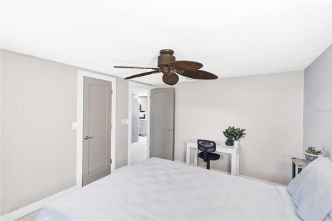 Villa ou maison à louer à Sarasota, Floride: 3 chambres, 96.25 m2 № 2114459 - photo 10