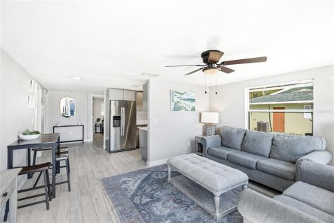 Villa ou maison à Sarasota, Floride 3 chambres, 96.25 m2 № 2114459