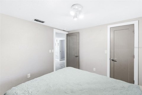 Villa ou maison à louer à Sarasota, Floride: 3 chambres, 96.25 m2 № 2114459 - photo 13