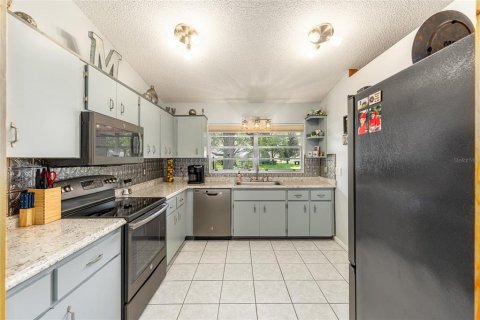 House in Ocala, Florida 2 bedrooms, 146.51 sq.m. № 1873055 - photo 19