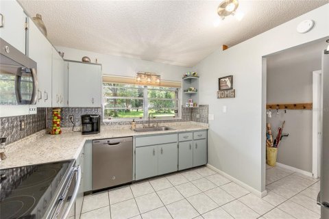 House in Ocala, Florida 2 bedrooms, 146.51 sq.m. № 1873055 - photo 22