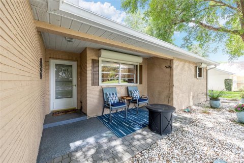 House in Ocala, Florida 2 bedrooms, 146.51 sq.m. № 1873055 - photo 3