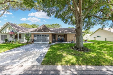 House in Ocala, Florida 2 bedrooms, 146.51 sq.m. № 1873055 - photo 6