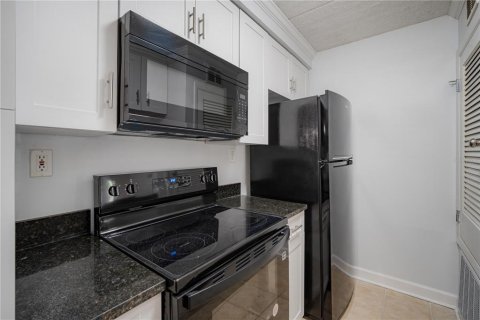 Copropriété à louer à Tampa, Floride: 1 chambre, 72.09 m2 № 1893859 - photo 9