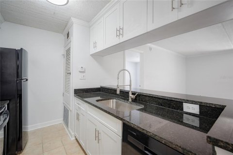 Copropriété à louer à Tampa, Floride: 1 chambre, 72.09 m2 № 1893859 - photo 8