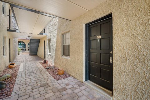 Copropriété à louer à Tampa, Floride: 1 chambre, 72.09 m2 № 1893859 - photo 2