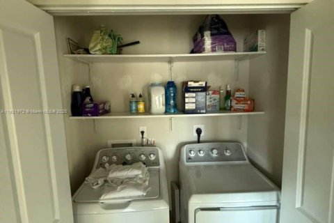 Adosado en alquiler en Florida City, Florida, 3 dormitorios, 159.33 m2 № 1975935 - foto 5