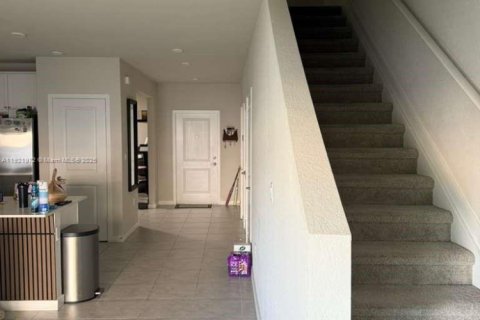 Adosado en alquiler en Florida City, Florida, 3 dormitorios, 159.33 m2 № 1975935 - foto 9