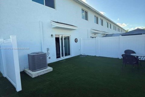 Adosado en alquiler en Florida City, Florida, 3 dormitorios, 159.33 m2 № 1975935 - foto 16