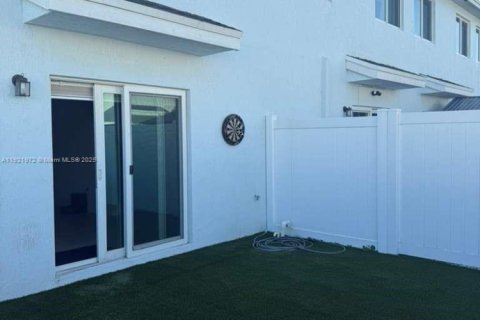 Adosado en alquiler en Florida City, Florida, 3 dormitorios, 159.33 m2 № 1975935 - foto 15