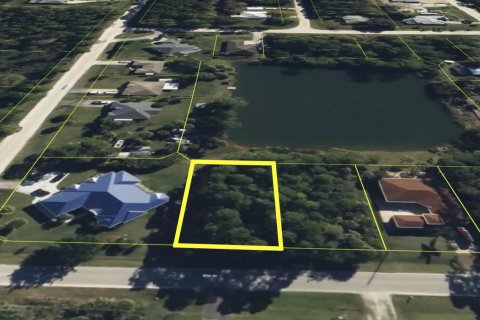 Land in Vero Beach, Florida № 1231272 - photo 1