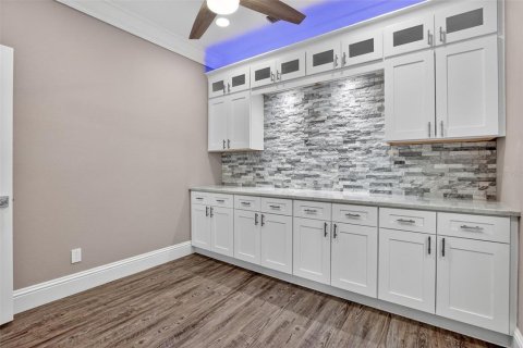 Casa en venta en Trinity, Florida, 4 dormitorios, 232.53 m2 № 1919818 - foto 19