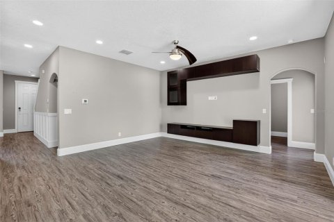 Casa en venta en Trinity, Florida, 4 dormitorios, 232.53 m2 № 1919818 - foto 29