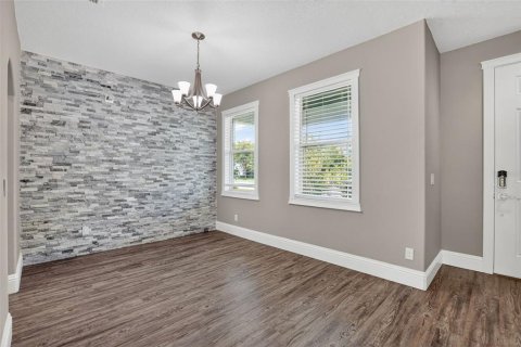 Casa en venta en Trinity, Florida, 4 dormitorios, 232.53 m2 № 1919818 - foto 7