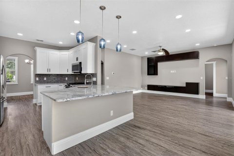 Casa en venta en Trinity, Florida, 4 dormitorios, 232.53 m2 № 1919818 - foto 27