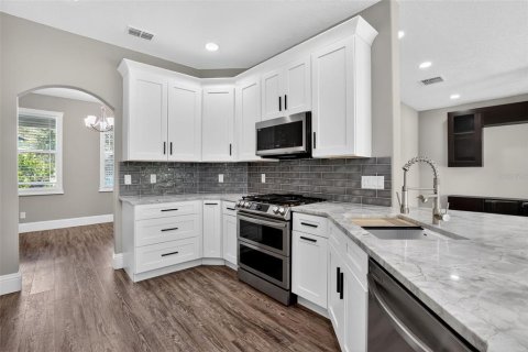 Casa en venta en Trinity, Florida, 4 dormitorios, 232.53 m2 № 1919818 - foto 4