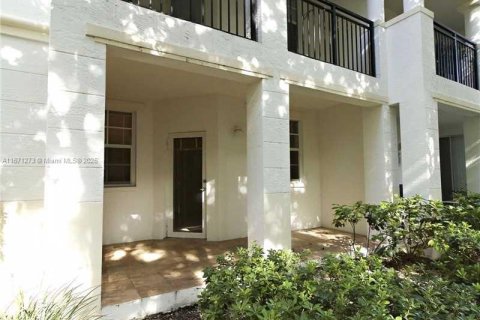 Copropriété à vendre à Aventura, Floride: 2 chambres, 100.06 m2 № 1961053 - photo 18