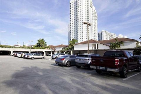 Copropriété à vendre à Aventura, Floride: 2 chambres, 100.06 m2 № 1961053 - photo 28