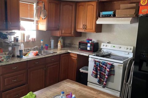 Immobilier commercial à vendre à West Palm Beach, Floride: 143.81 m2 № 2250345 - photo 13
