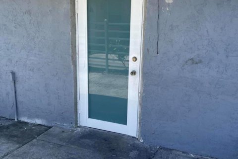 Immobilier commercial à vendre à West Palm Beach, Floride: 143.81 m2 № 2250345 - photo 19