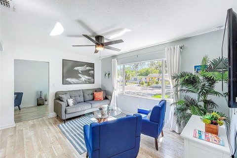 Propiedad comercial en venta en Dunedin, Florida, 5 dormitorios, 165.83 m2 № 1640499 - foto 19