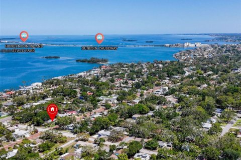 Propiedad comercial en venta en Dunedin, Florida, 5 dormitorios, 165.83 m2 № 1640499 - foto 2