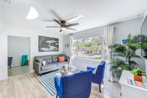 Propiedad comercial en venta en Dunedin, Florida, 5 dormitorios, 165.83 m2 № 1640499 - foto 3