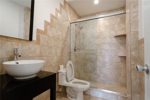 Copropriété à louer à North Miami Beach, Floride: 2 chambres, 74.97 m2 № 1990654 - photo 15