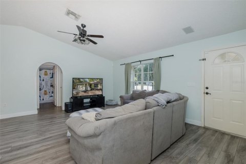House in New Port Richey, Florida 3 bedrooms, 123.56 sq.m. № 1834755 - photo 10