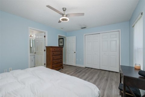 House in New Port Richey, Florida 3 bedrooms, 123.56 sq.m. № 1834755 - photo 24