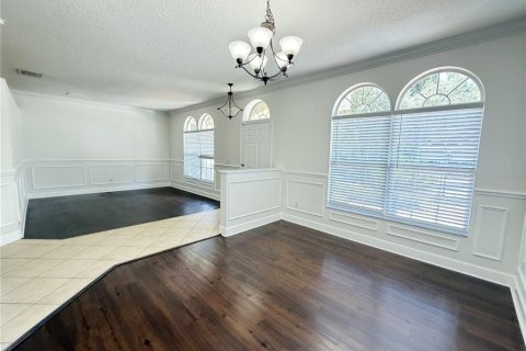 House in STONEYBROOK HILLS in Mount Dora, Florida 5 bedrooms, 279.45 sq.m. № 2304962 - photo 17