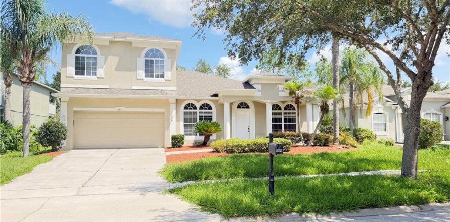 House in STONEYBROOK HILLS in Mount Dora, Florida 5 bedrooms, 279.45 sq.m. № 2304962