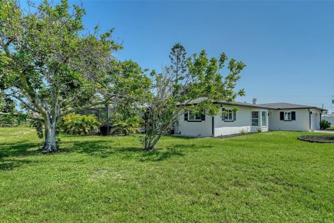 House in Venice, Florida 3 bedrooms, 139.82 sq.m. № 1853099 - photo 3
