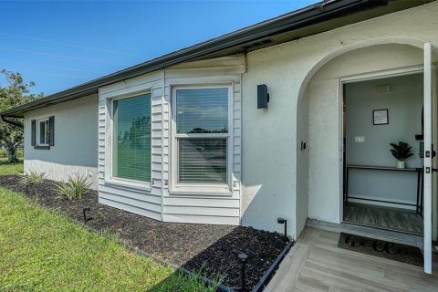 House in Venice, Florida 3 bedrooms, 139.82 sq.m. № 1853099 - photo 5