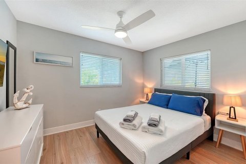 House in Venice, Florida 3 bedrooms, 139.82 sq.m. № 1853099 - photo 30