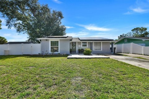 Villa ou maison à Tampa, Floride 4 chambres, 138.89 m2 № 2360546