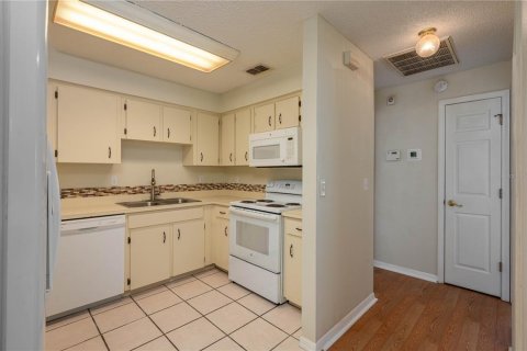 Villa ou maison à vendre à Lakeland, Floride: 2 chambres, 84.73 m2 № 1632344 - photo 5