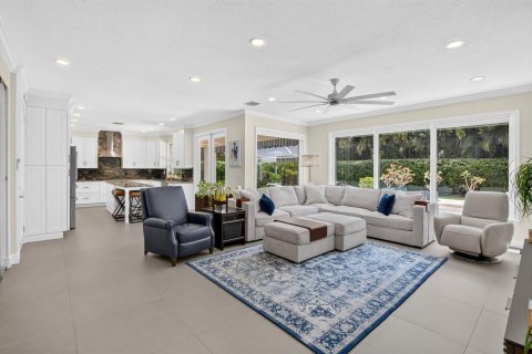 House in Boynton Beach, Florida 5 bedrooms, 365.48 sq.m. № 2249766 - photo 16