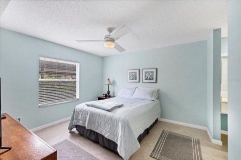 Condo in Sarasota, Florida, 2 bedrooms № 2155768 - photo 9
