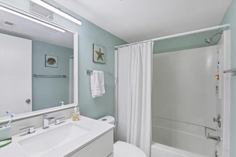Condo in Sarasota, Florida, 2 bedrooms № 2155768 - photo 14