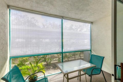 Condo in Sarasota, Florida, 2 bedrooms № 2155768 - photo 16