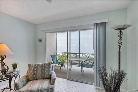 Condo in Sarasota, Florida, 2 bedrooms № 2155768 - photo 8