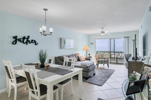 Condo in Sarasota, Florida, 2 bedrooms № 2155768 - photo 6