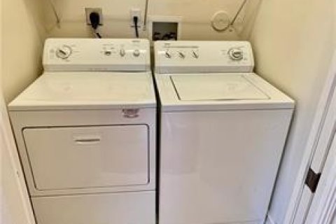 Adosado en alquiler en Fort Lauderdale, Florida, 3 dormitorios, 199.74 m2 № 2086246 - foto 18
