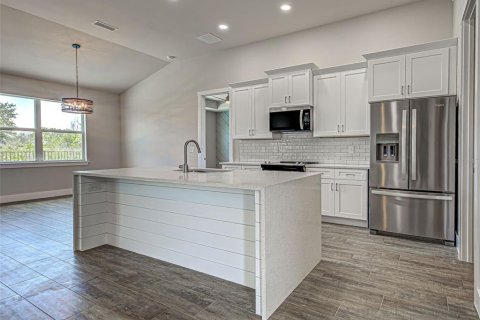 House in Port Charlotte, Florida 4 bedrooms, 187.01 sq.m. № 1807407 - photo 29