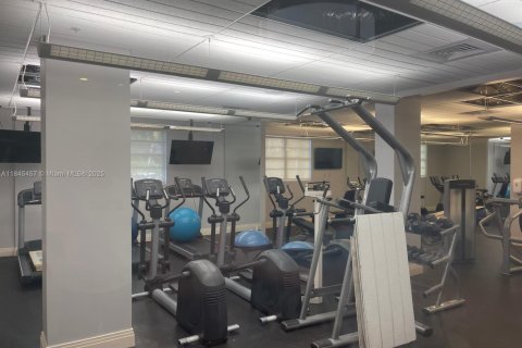 Copropriété à vendre à Hollywood, Floride: 1 chambre, 75.44 m2 № 1935991 - photo 11
