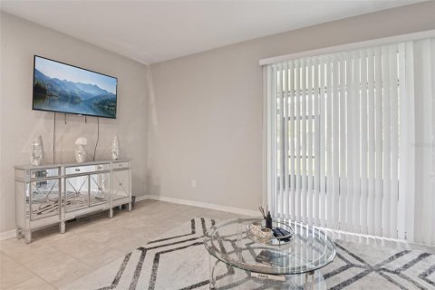 Townhouse in Riverview, Florida 3 bedrooms, 130.06 sq.m. № 2166587 - photo 17