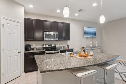 Townhouse in Riverview, Florida 3 bedrooms, 130.06 sq.m. № 2166587 - photo 12